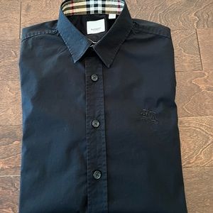 Men's Burberry shirt